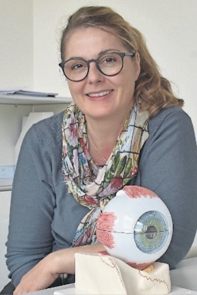 Profile picture Dominique Mustur ophthalmologist